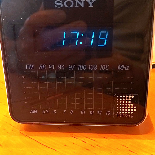 Sony icf c10w - sony, icf-c10w