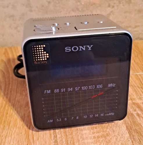 Sony icf c10w radiowecker - sony, icf-c10w